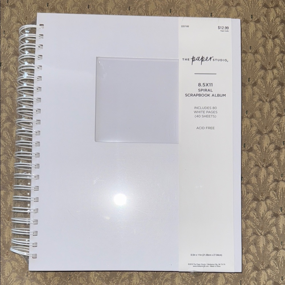 NWT, The Paper Studio White Spiral Scrapbook Album